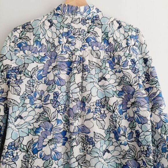ANN TAYLOR 100% Cotton Floral Button Down Shirt Top Blue & White Sz M - Picture 8 of 13